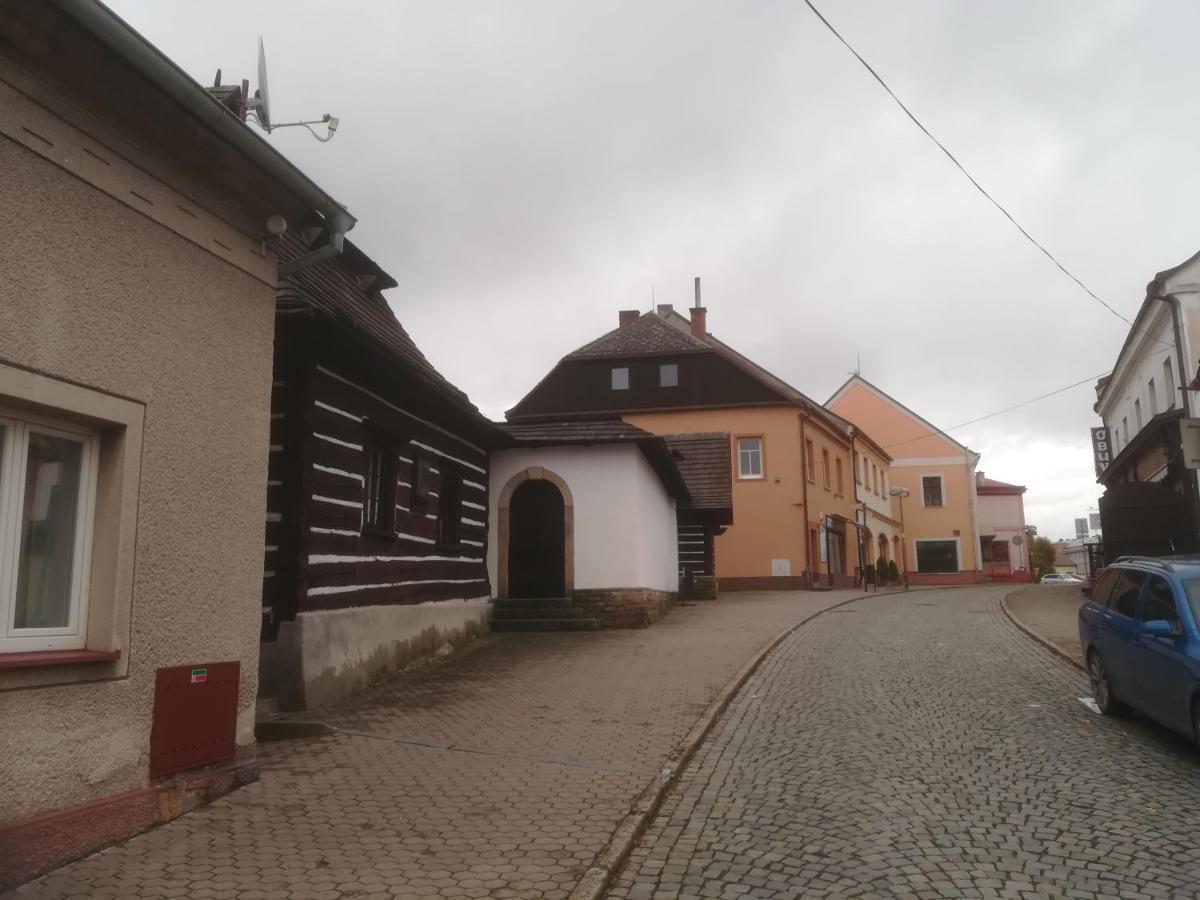 Apartmany Pod Baruncinou Skolou Ceska Skalice Exterior photo